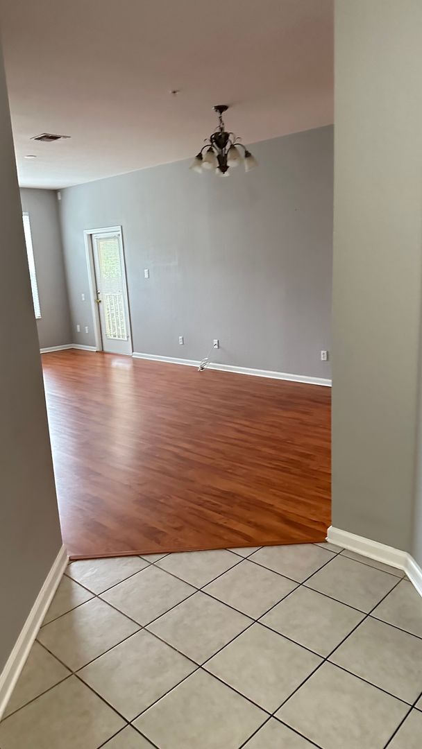 Building Photo - 6434 Cava Alta Dr