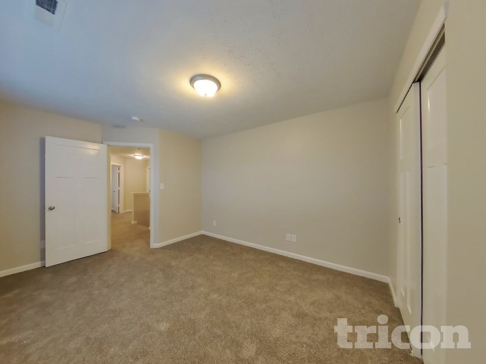 Building Photo - 3338 Deerbrook Dr
