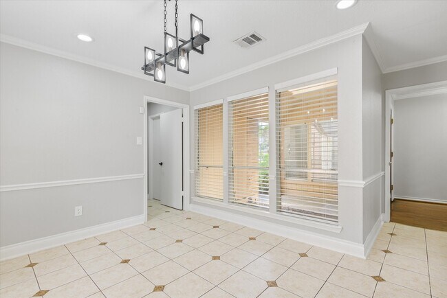 Building Photo - 7715 Brush Wood Dr