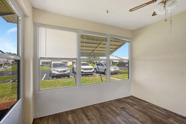 Building Photo - 903 Savannas Point Dr