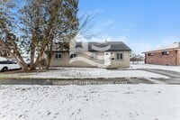 Building Photo - 13341 Herbert Ave