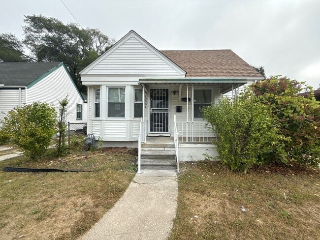 Primary Photo - Freshly Renovated 3-Bedroom Home – Quality...