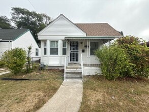 Building Photo - Fully Renovated 3-Bedroom Home – Move-In R...