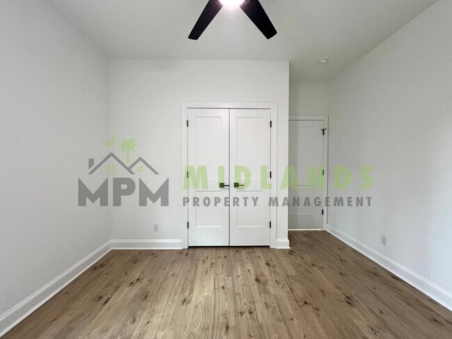 Building Photo - 1510 Noble Ave