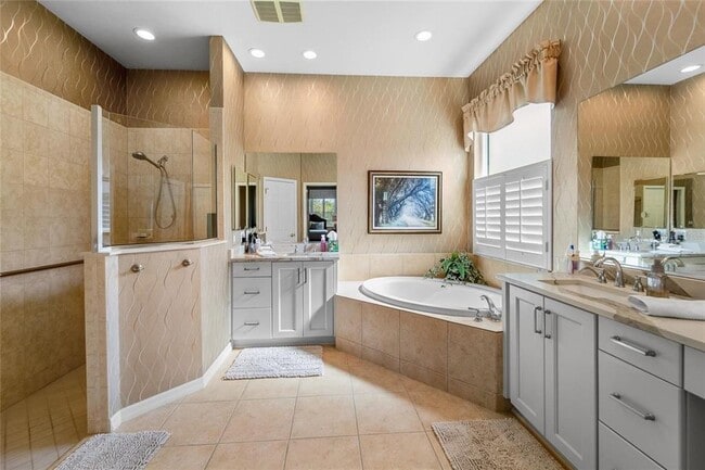 Building Photo - 5175 Cantabria Crest