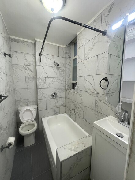 Building Photo - 460 Bay Ridge Ave