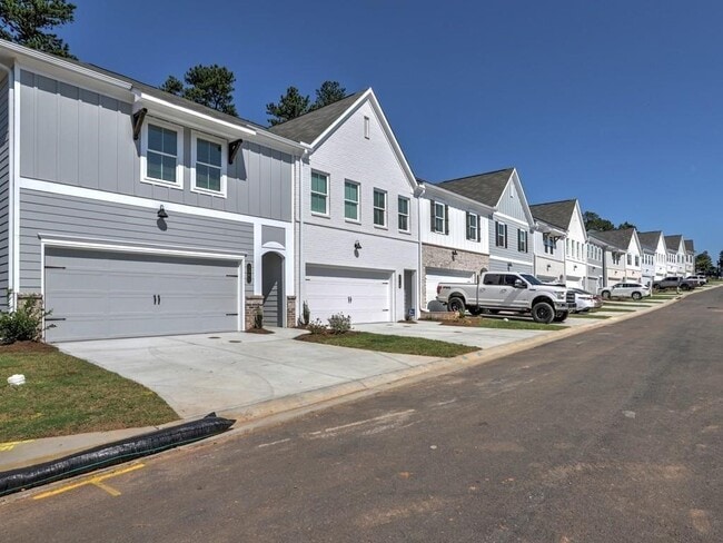 Building Photo - 3341 Verdi Ln