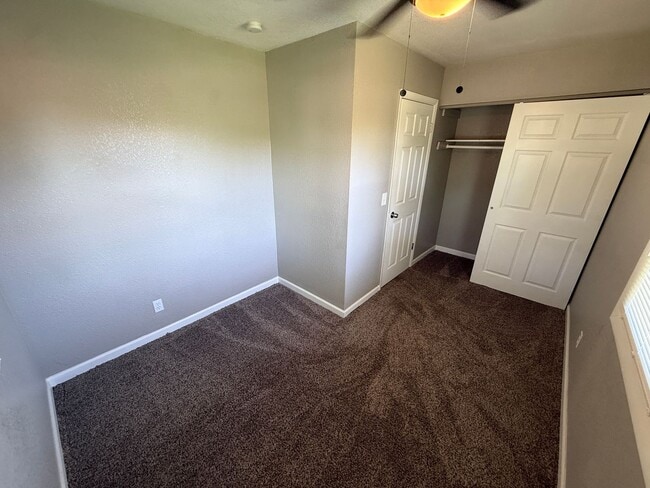 Building Photo - 4214 Hardesty Ave
