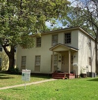 Building Photo - Great location in Garden District seconds from Downtown and LSU