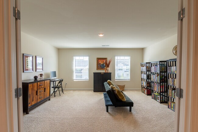 Building Photo - 438 Furlough Dr