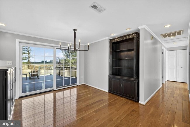 Building Photo - 10486 Lord Fairfax Hwy