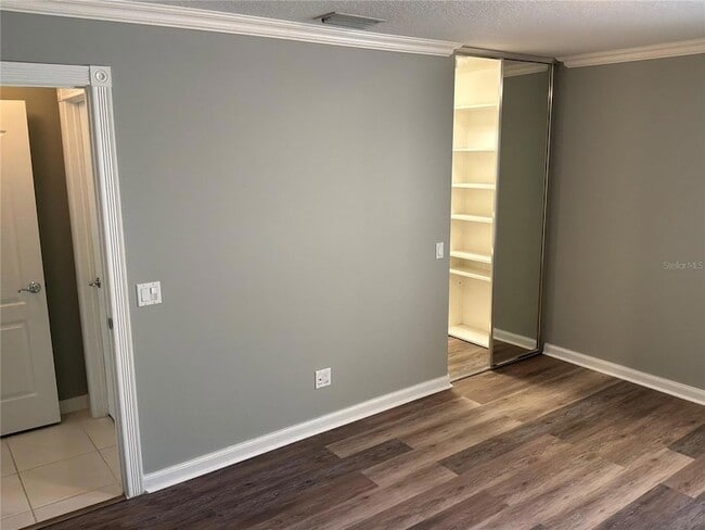 Building Photo - 5796 Ivrea Dr