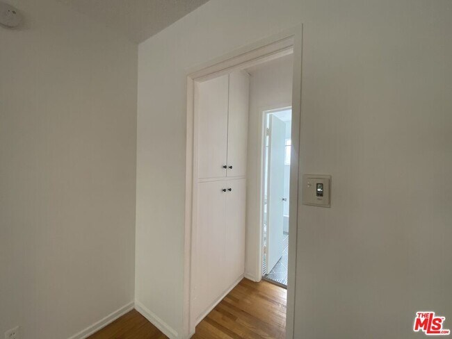 Building Photo - 1420 17th St