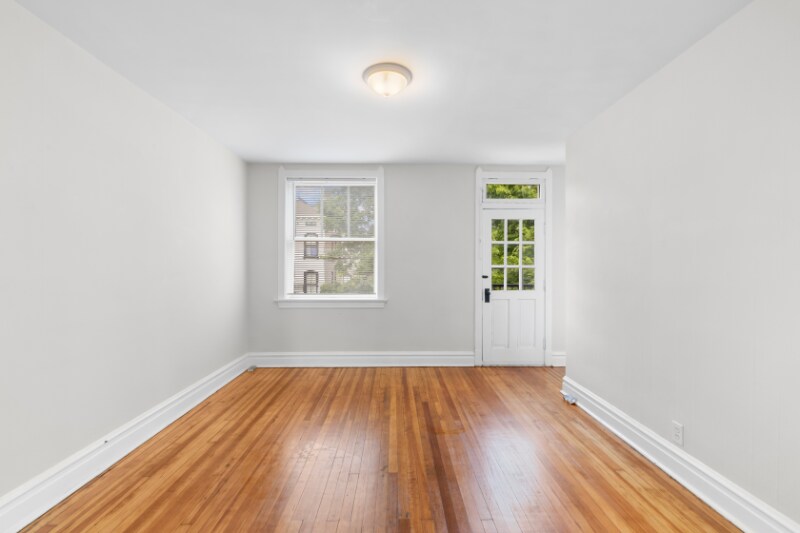 Building Photo - 3325-3327 Demenil Pl