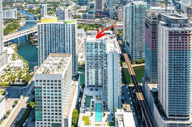 Building Photo - 690 SW 1st Ct