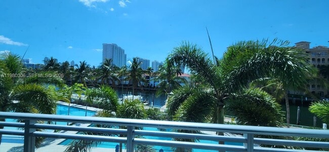 Building Photo - 2950 NE 188th St