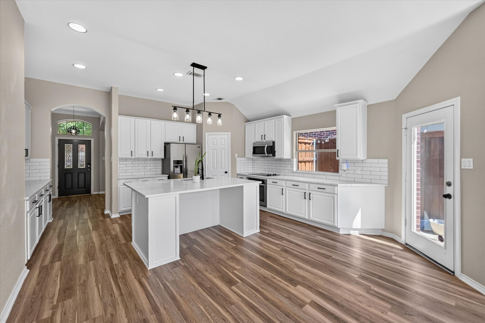 Building Photo - 2503 Windgate Ln
