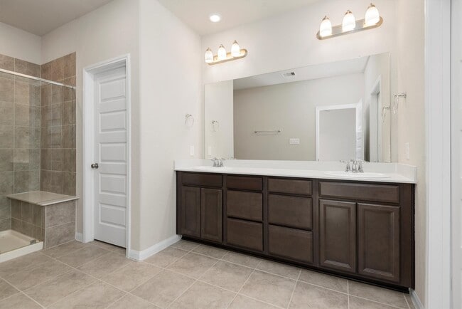 Building Photo - 1520 Parkland Oak Dr