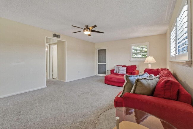 Building Photo - 3150 Meridian Way S