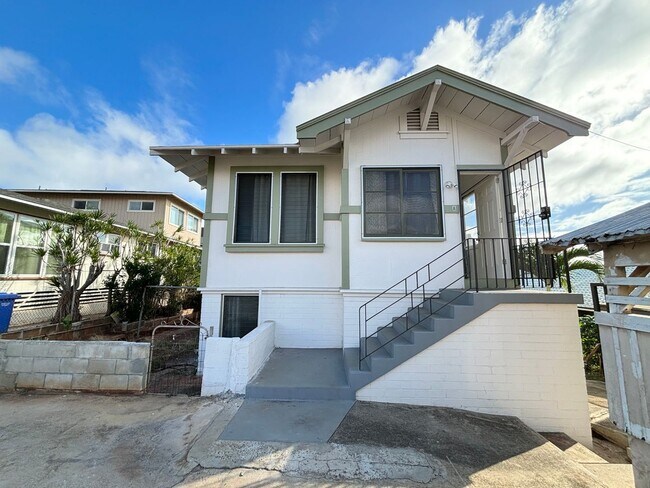 Building Photo - 3429 Wela St