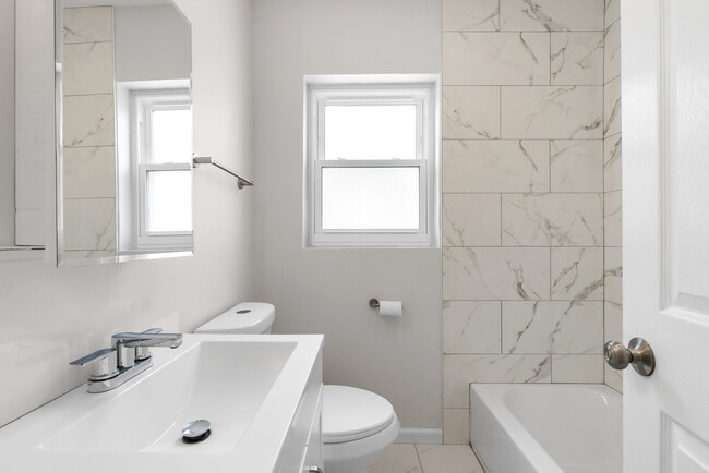 Building Photo - 236 Callan Ave