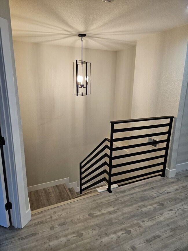 Building Photo - Remodeled Modern Home for Rent in Rocklin