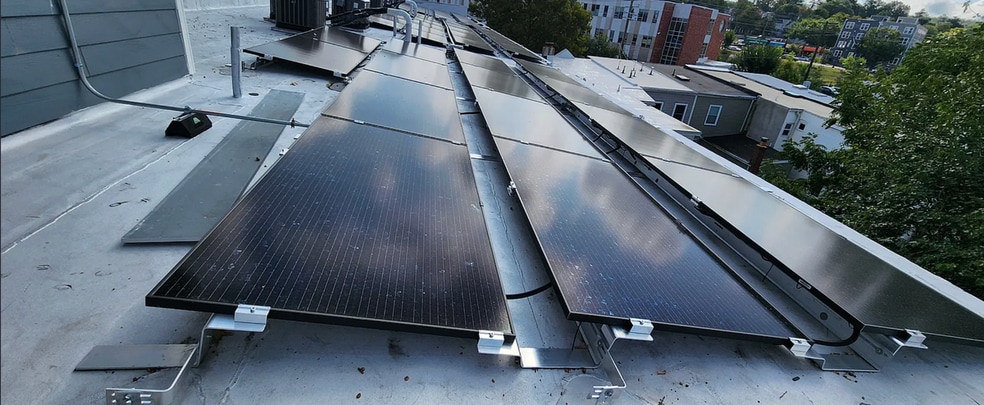 Building Photo - 1429 22nd St SE