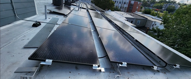 Building Photo - 1429 22nd St SE