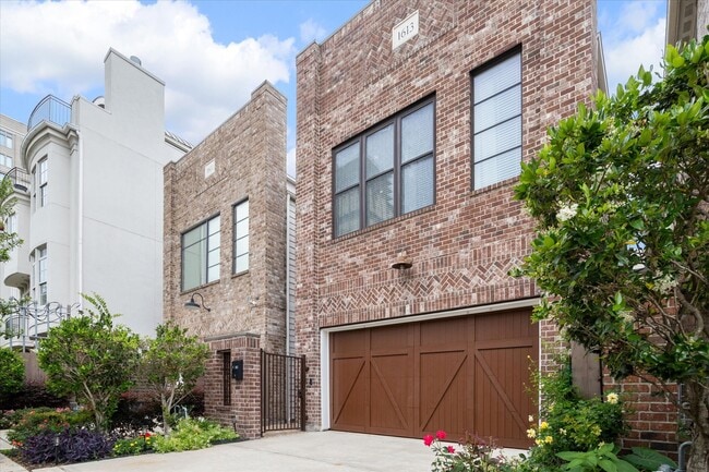 Building Photo - 1613 Prospect St