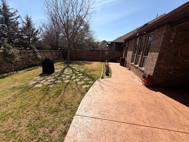 Building Photo - 6335 Cedar Sage Trail