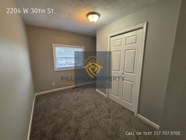 Building Photo - 2204 W 30th St