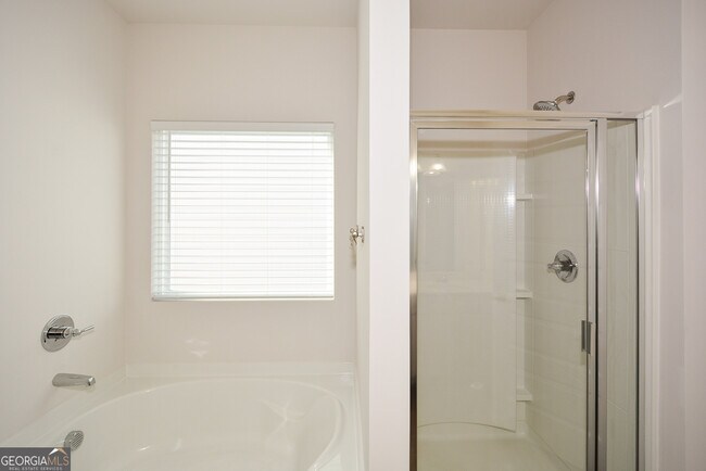 Building Photo - 350 Cranston Dr