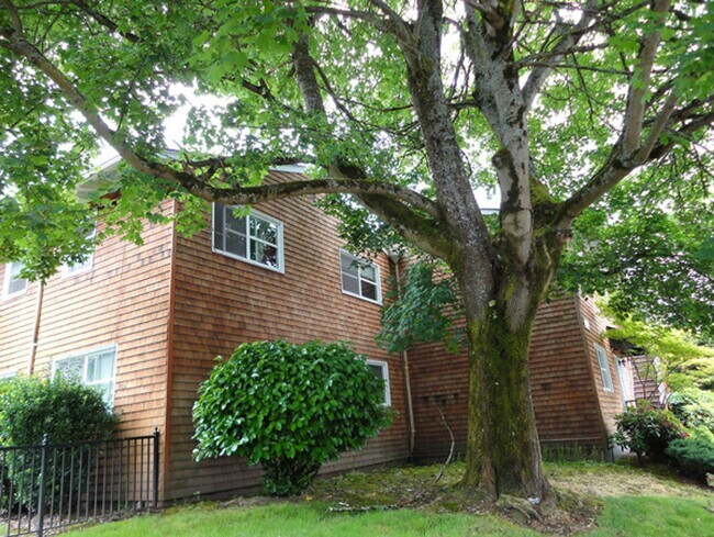 Building Photo - The Waverleigh Apartments