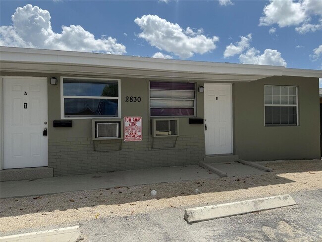 Building Photo - 2830 NW 15th Ct