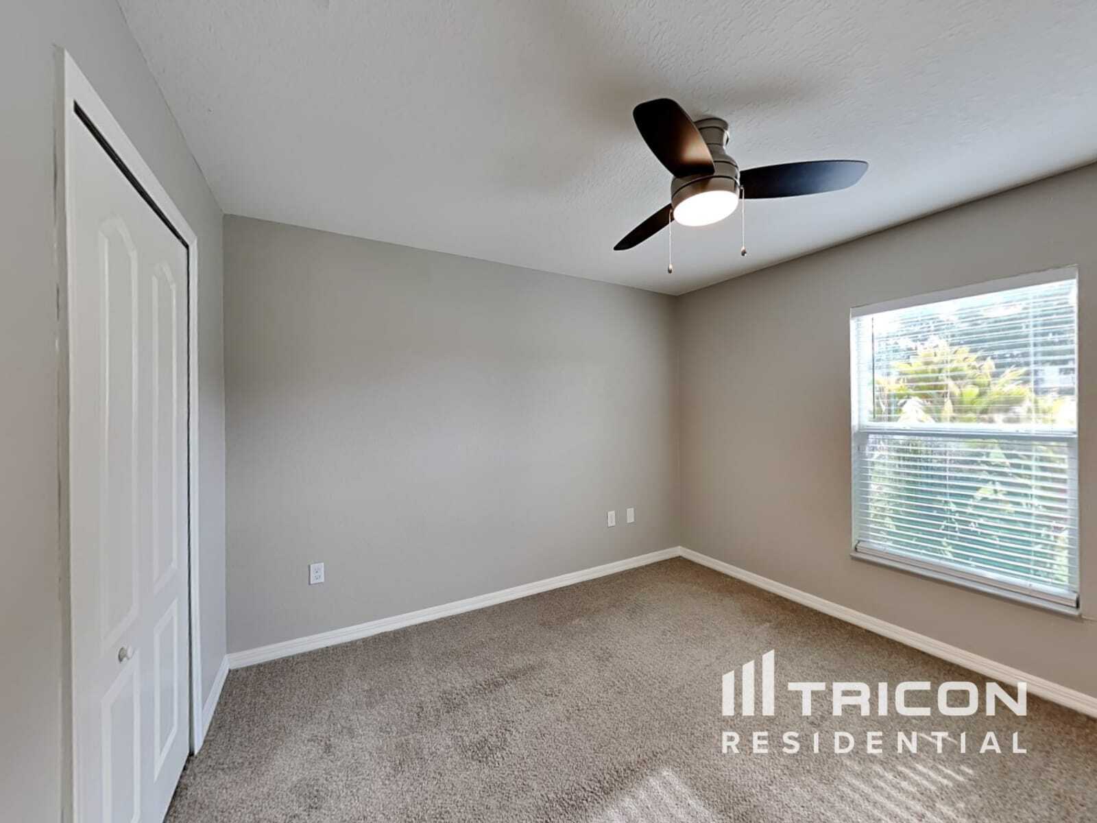 Building Photo - 113 Solis Dr