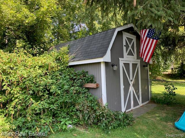 Building Photo - 495 W Seymour Lake Rd