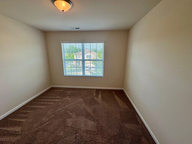 Building Photo - Spacious 5BR/3BA Home in Fort Mill