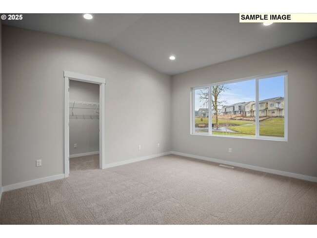 Building Photo - 18418 NE 46th Pl