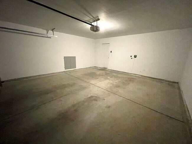 Building Photo - Beautiful 2020 Built- 4 Bedroom Home with 2 Car Garage! *HOME IS CURRENTLY OCCUPIED, PLEASE DO NO...