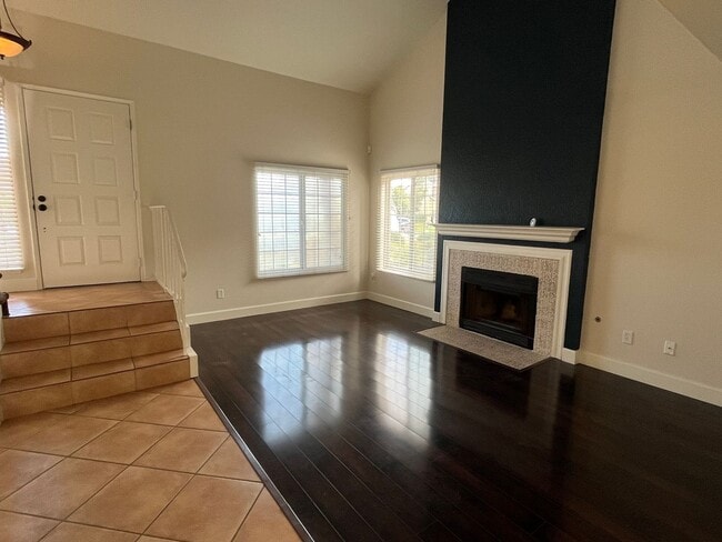 Building Photo - Beautiful 4 Bed | 3 Bath Home in Santee with Downstairs Bedroom & Full Bath!