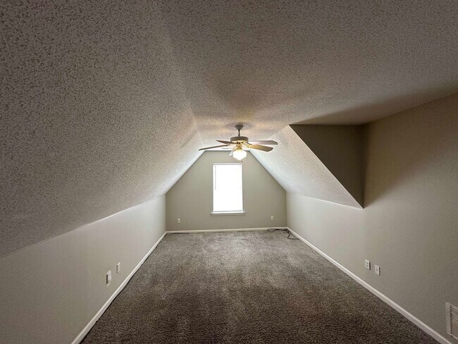 Building Photo - 1409 Brimfield Cove