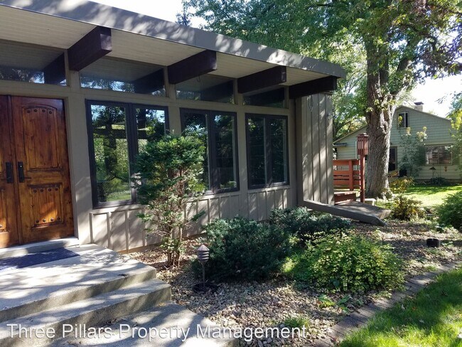 Building Photo - 4 br, 3 bath House - 503 21st SW