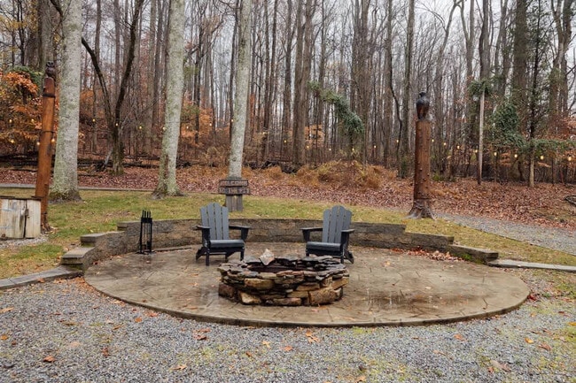 Building Photo - 521 Baywood Dr