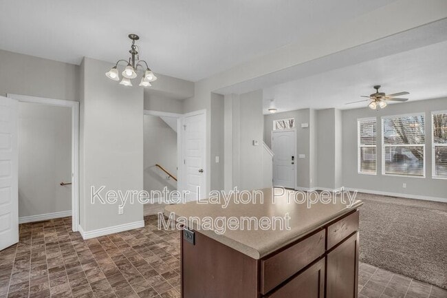 Building Photo - 826 W 1600 S