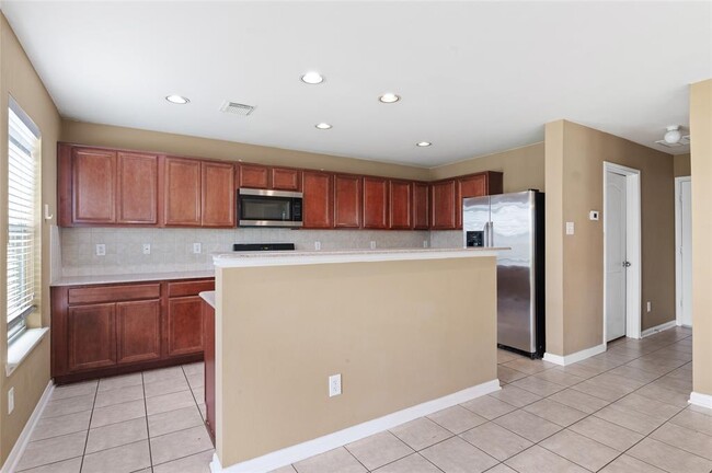Building Photo - 18226 Fair Grange Ln