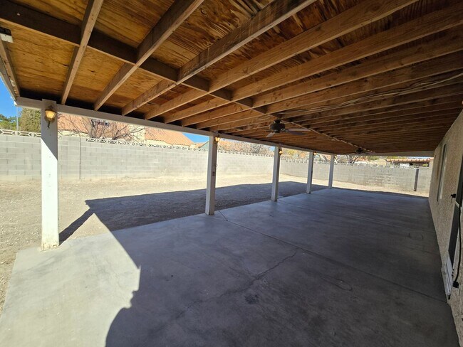 Building Photo - **Gorgeous 4-Bedroom Home in North Las Vegas!**