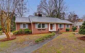 Building Photo - 4111 W Friendly Ave