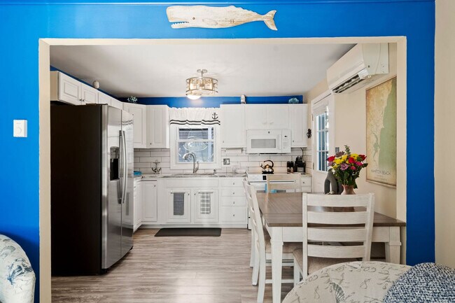 Building Photo - 8 Duston Ave