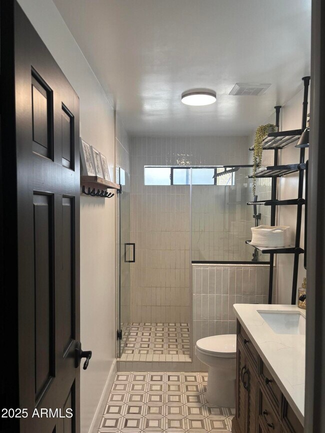 Building Photo - 9210 S Heather Dr