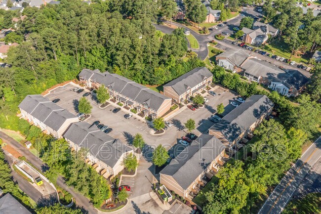 Building Photo - 211 Adderman Dr